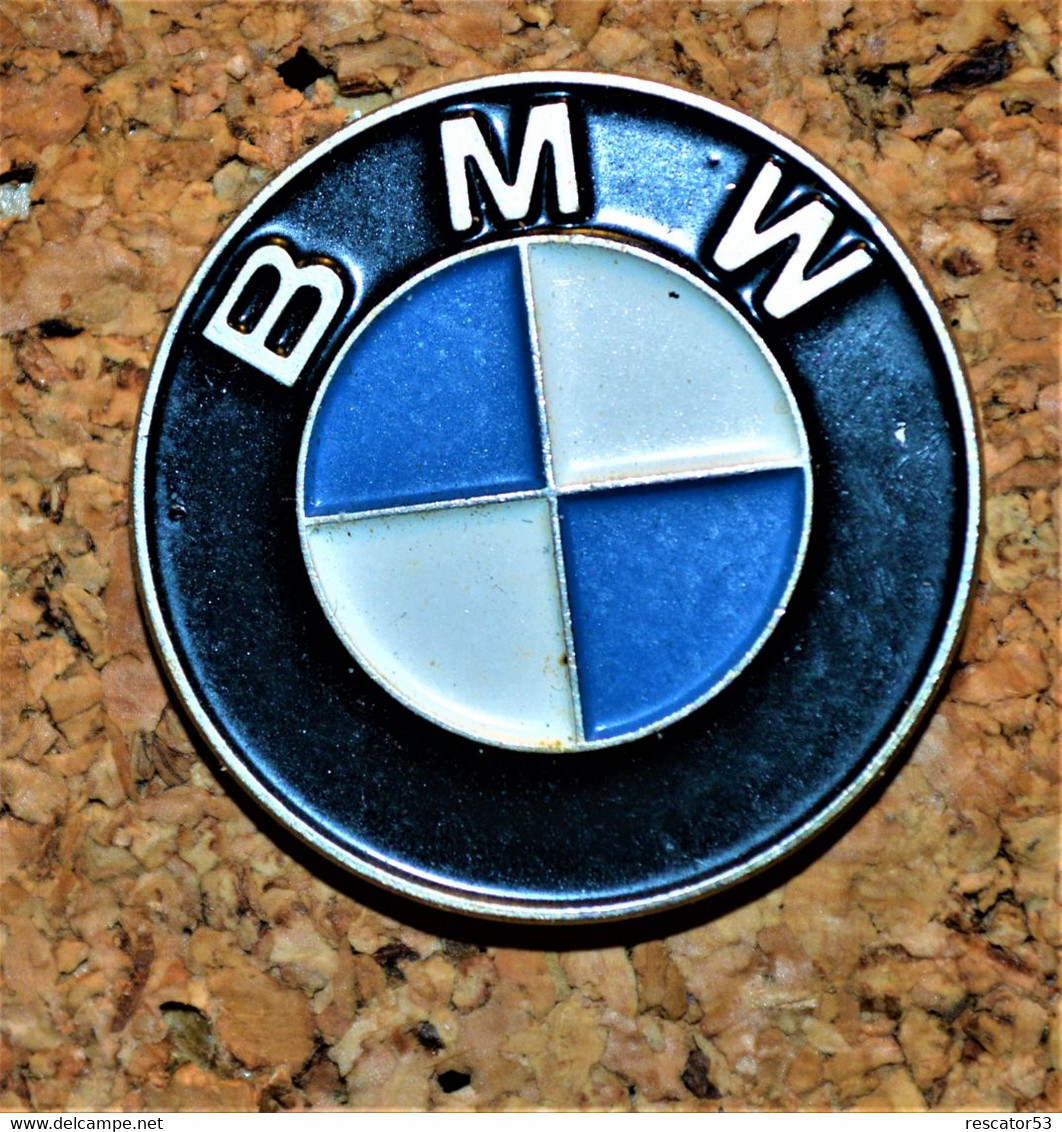 Rare Pin's Grand Format BMW - BMW