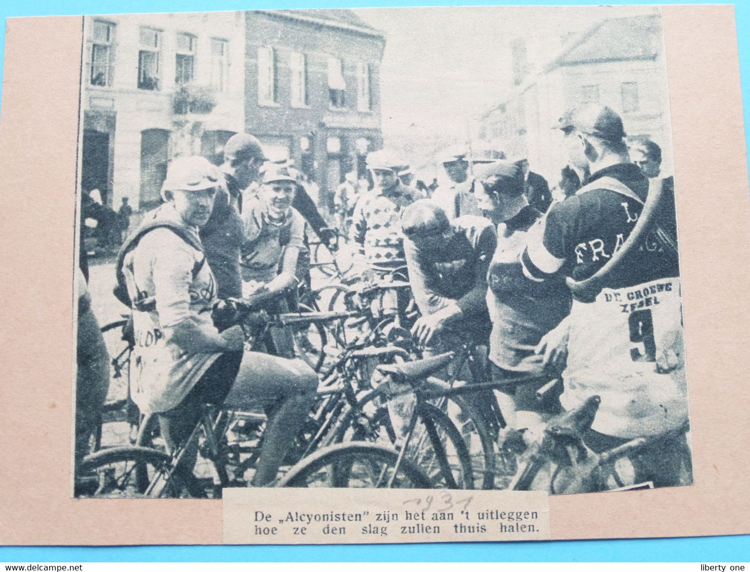 De " ALCYONISTEN " Overleg Om Slag Thuis Te Halen - 1931 ( Zie Foto Voor Detail ) KRANTENARTIKEL ! - Cyclisme