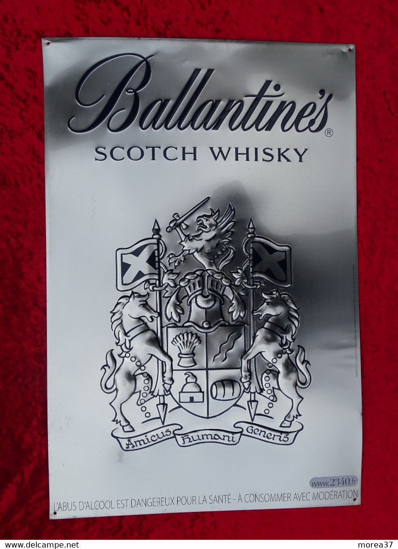 BALLANTINE'S   ( Vrai Plaque De Bar Donné Par Représentant Pas Repro) - Plaques En Tôle (après 1960)