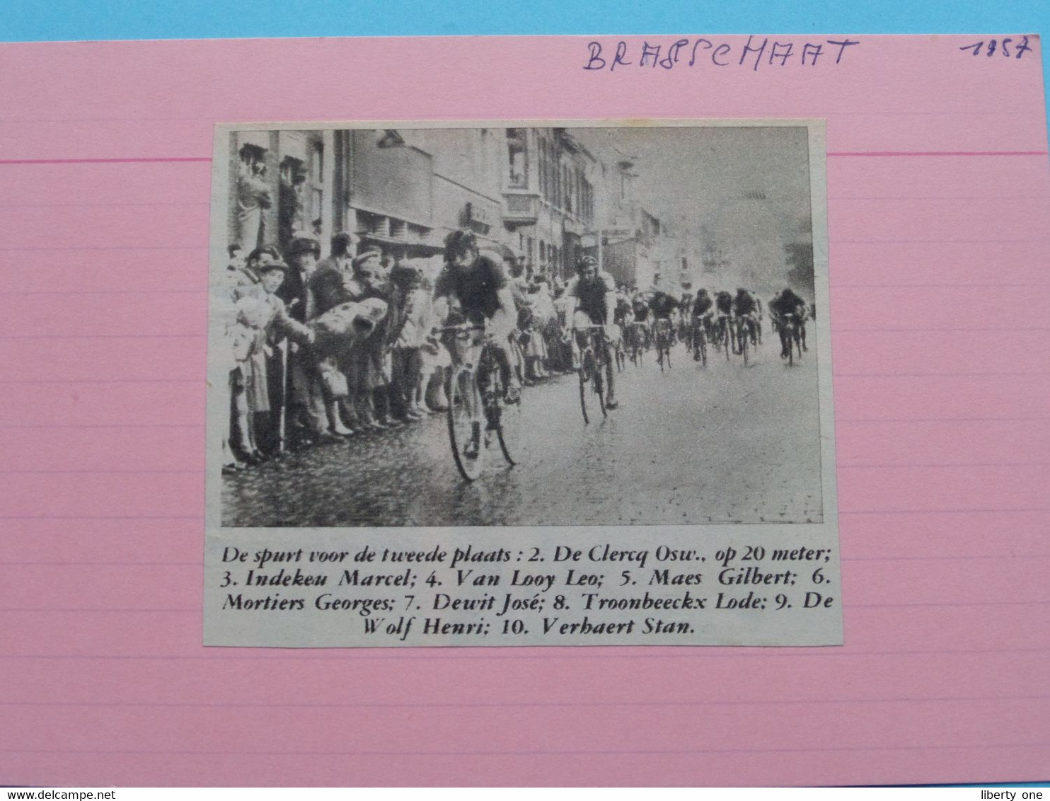 BRASSCHAAT Voor De 2de Plaats DE CLERCQ - Indekeu - Van Looy / 1957 ( Zie Foto Voor Detail ) KRANTENARTIKEL ! - Cyclisme