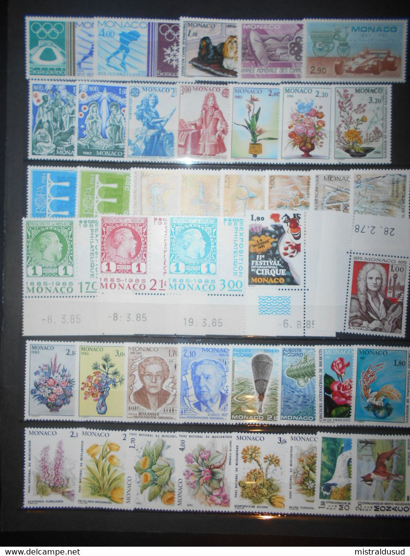 Monaco , 40 Timbres Neufs Faciale104 Francs Environ 15,80 Euros - Ongebruikt