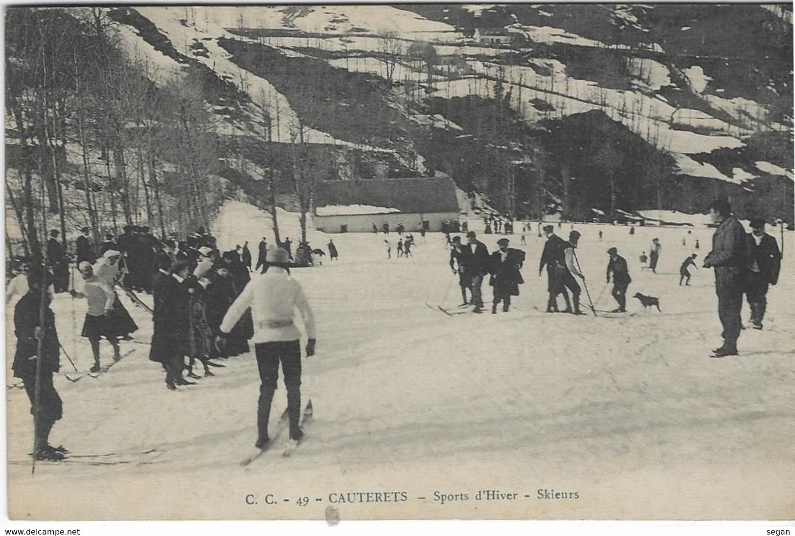 CAUTERETS  SPORT D'HIVER SKIEURS - Cauterets