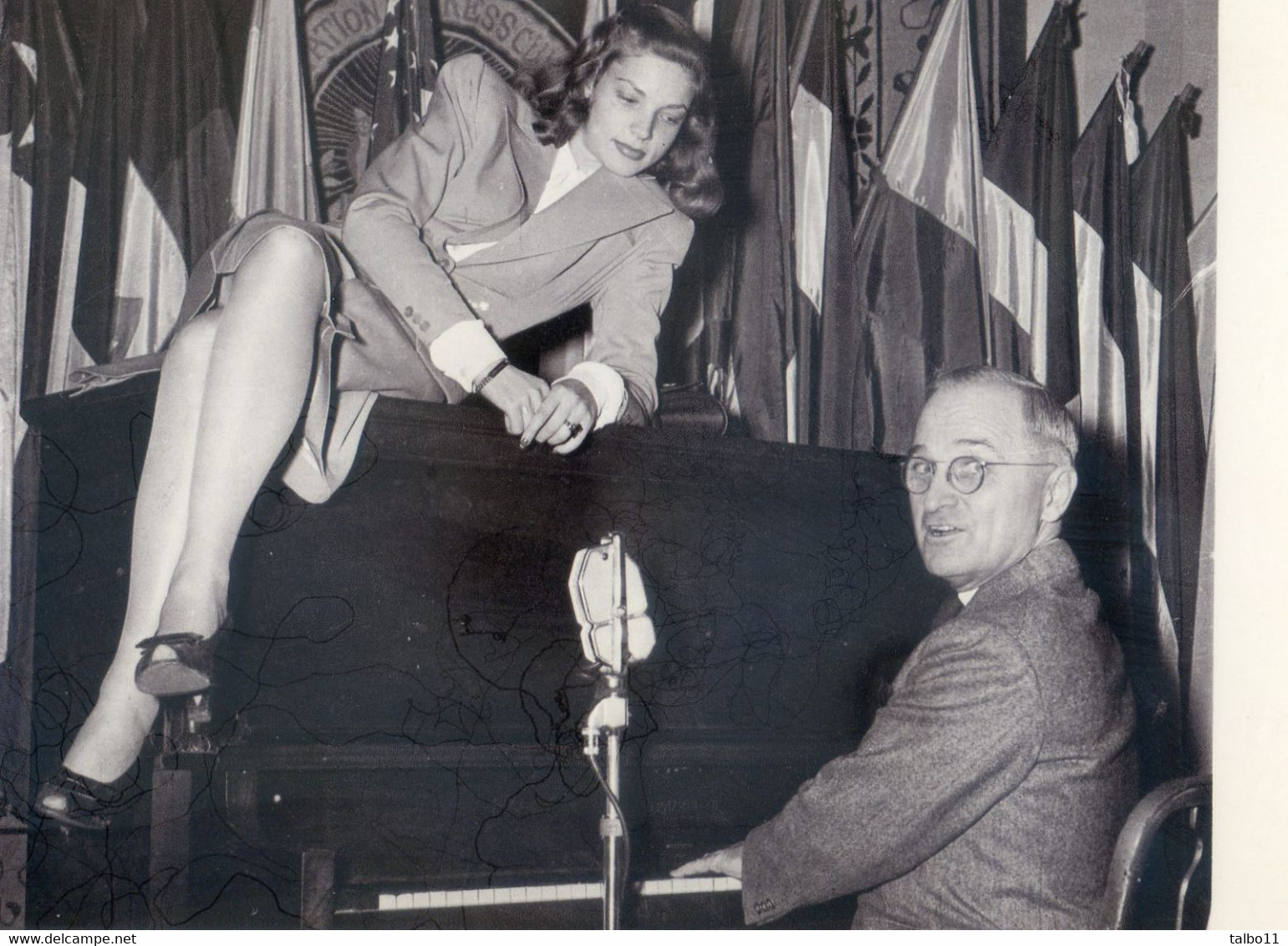 Vice Président Harry S.Truman And Lauren Bacall - 1945 - Charles Cort - Présidents