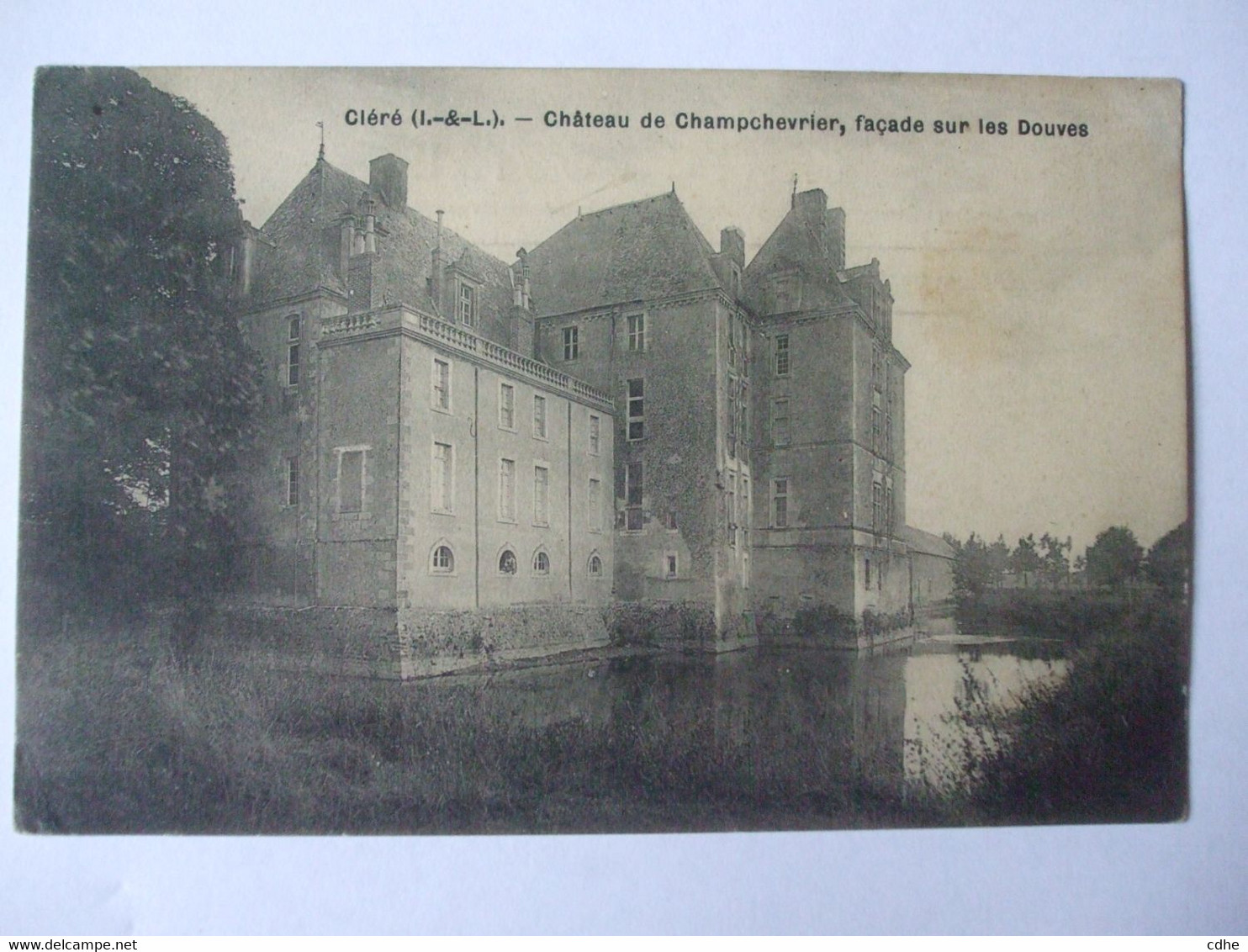 SDV13112020 - 37 - CLERE - CHATEAU DE CHAMPCHEVRIER,FACADE SUR LES DOUVES  -- - Cléré-les-Pins