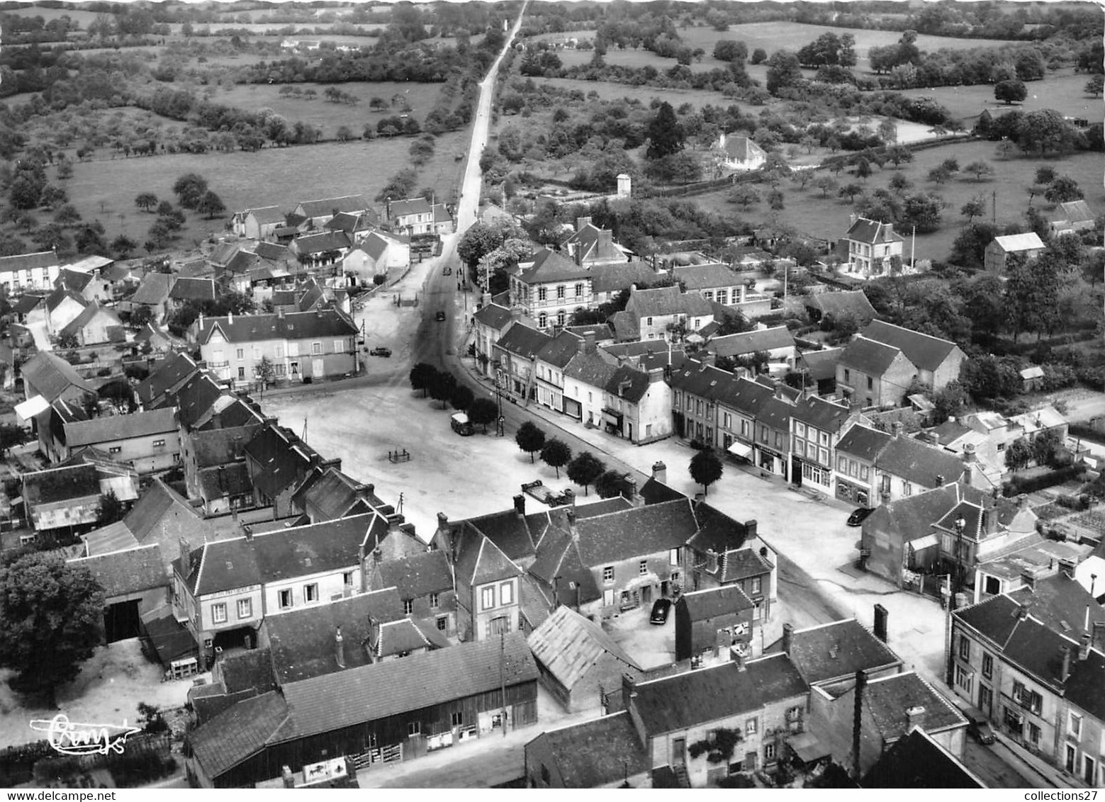 61-COURTOMER-VUE GENERALE AERIENNE - Courtomer