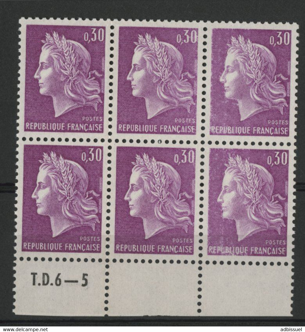 N° 1536 MARIANNE DE CHEFFER VARIETE D'IMPRESSION DEPOUILLEE Bloc De Six Avec Bord De Feuille. Neuf ** (MNH). TB - 1967-1970 Marianne Of Cheffer