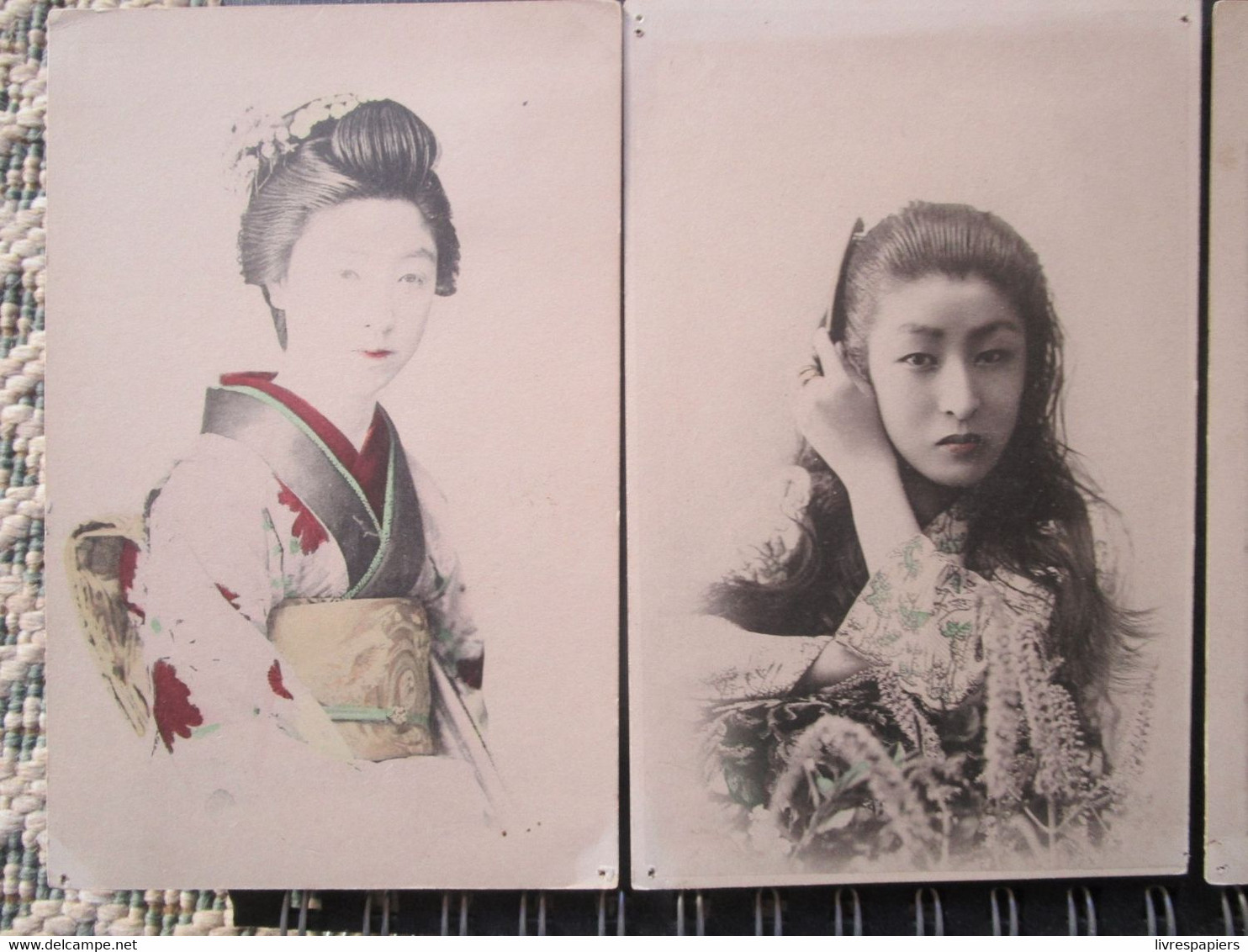 Japon  Lot 3 Cpa Jeune Femme En Kimono Coiffure  Timbrée Poste Tientsin  I J PA  1904 - Autres & Non Classés