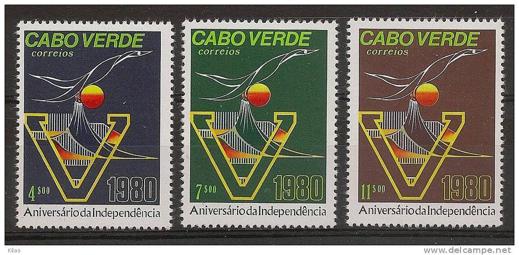 CAPE VERDE 1980  5th Anniversary Of Independence - Isola Di Capo Verde