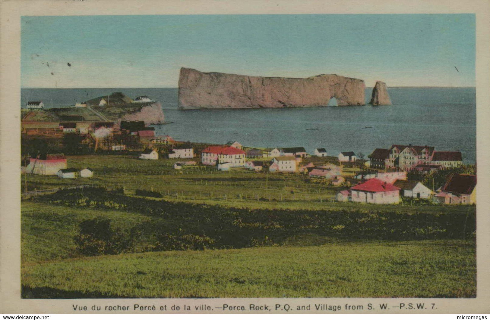 PERCE - Vue Du Rocher Percé Et De La Ville - Percé