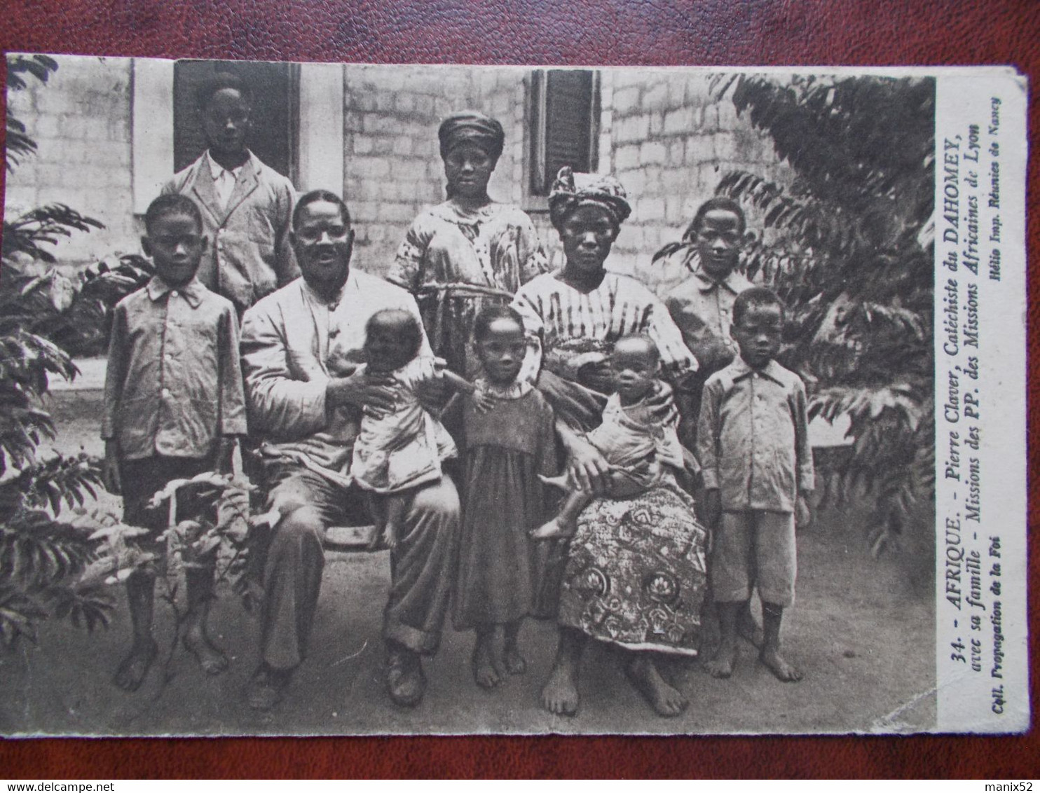 DAHOMEY - Pierre Claver, Catéchiste Du Dahomey Avec Sa Famille - Missions Des PP. Des Missione Africaines De Lyon. - Dahomey