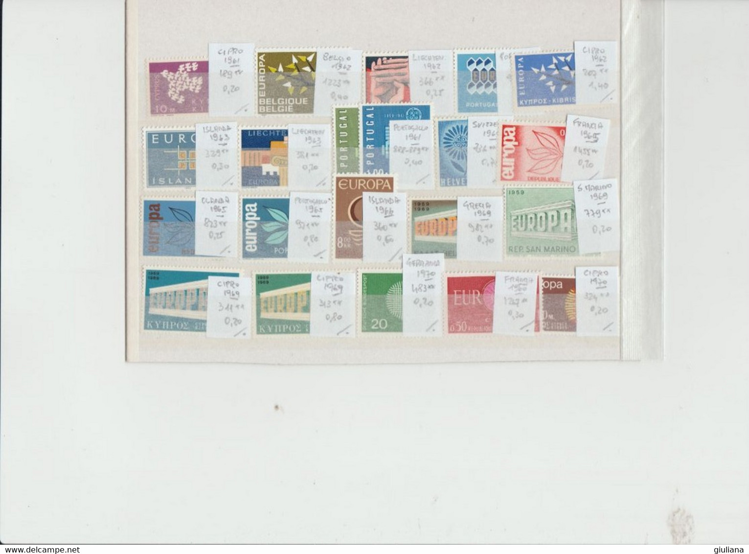Collezione Small Di 47 Stamps** Dal 1956 Al 1973  Spezzature - Sammlungen