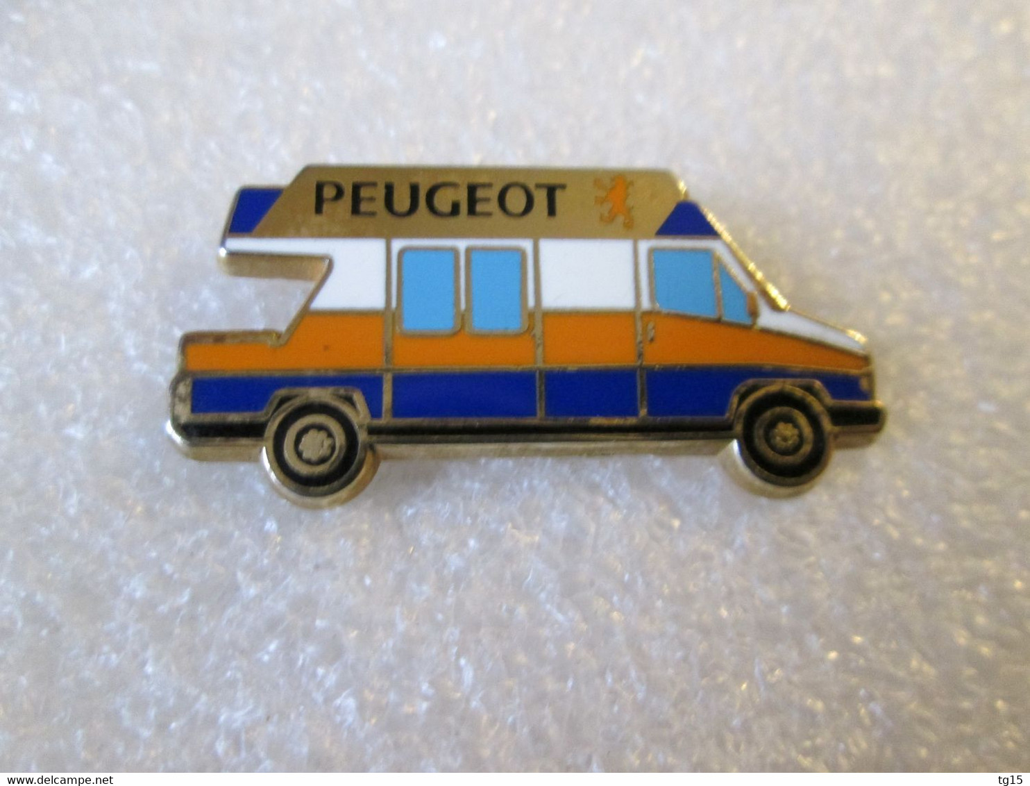 PIN'S   PEUGEOT J 5  Zamak  Metargent - Peugeot