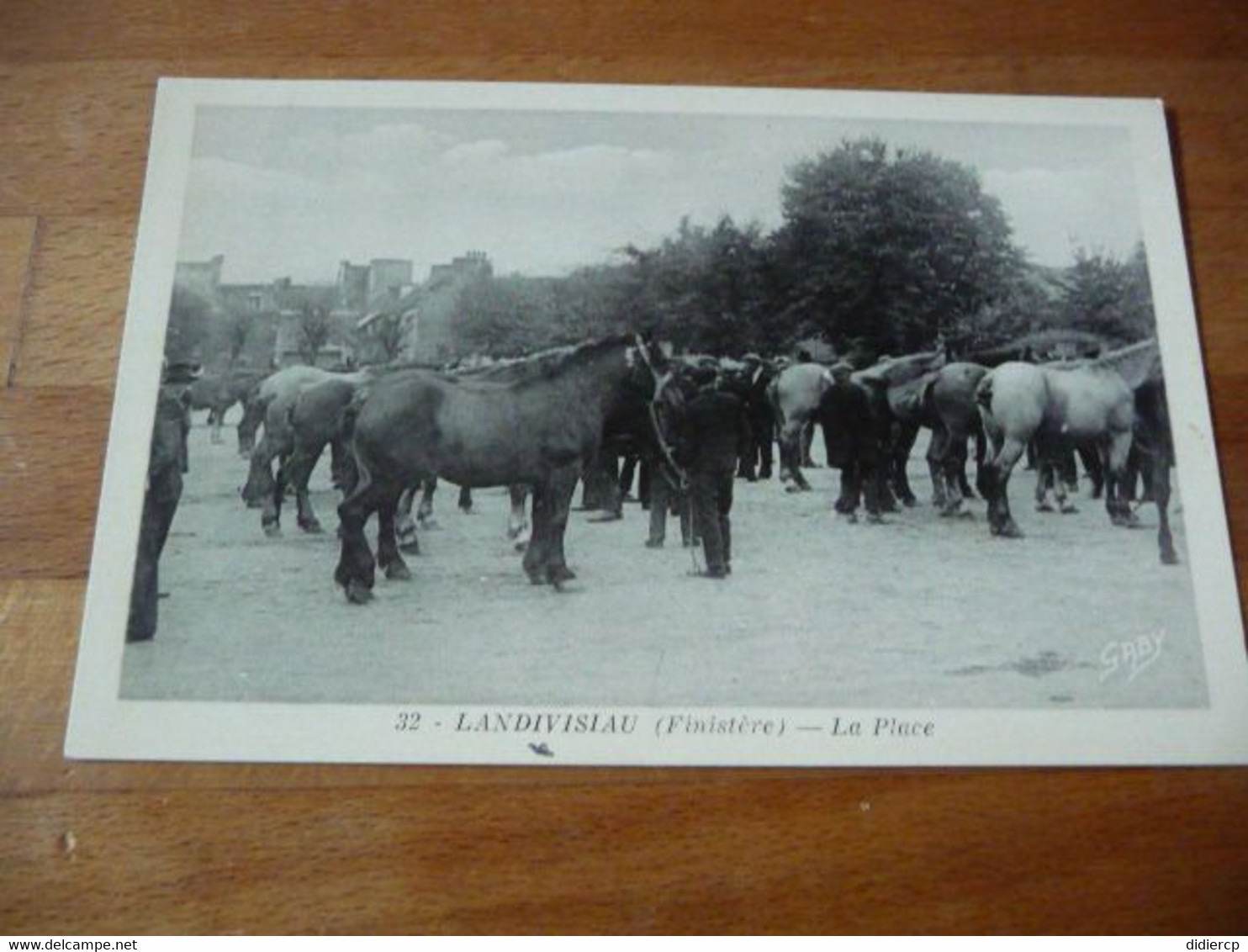 29 - Landivisiau La Place Marché Aux Chevaux - Landivisiau