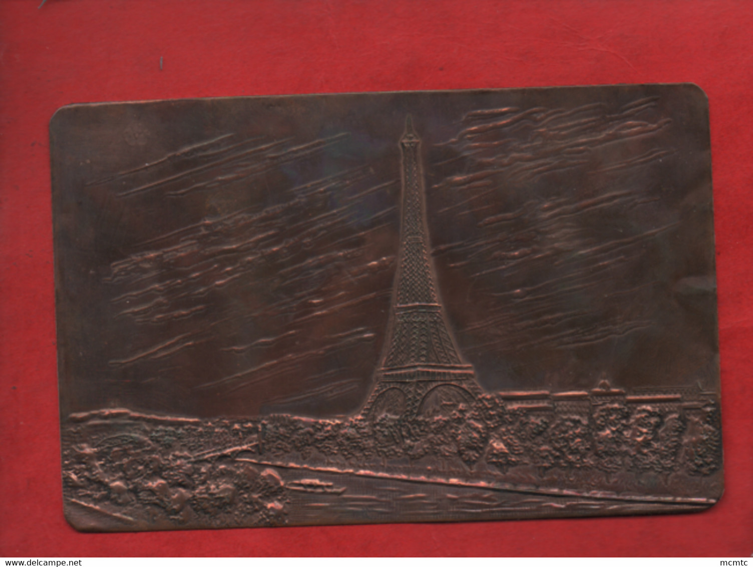 Carte Postale Dessus Cuivre - Tour Eiffel - Tour Eiffel