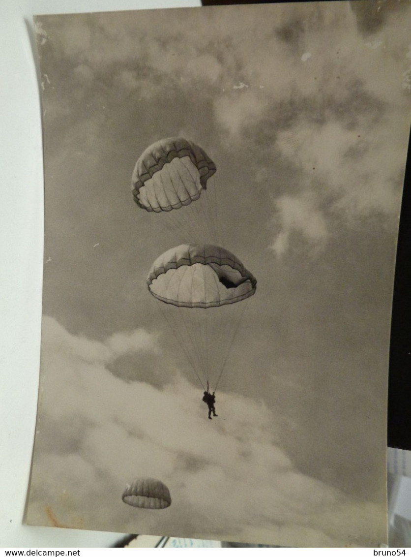 Cartolina Paracadutisti  1964 - Parachutting
