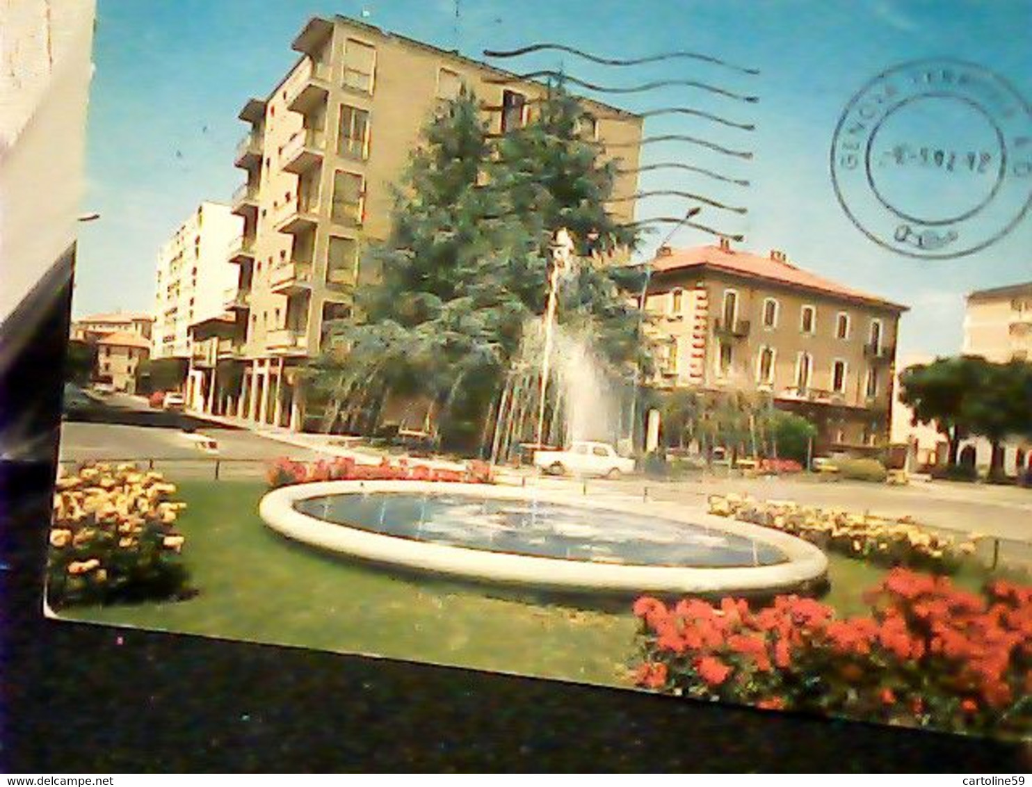 2 CARD VIGEVANO  PIAZZA E FONTANA   VBN1975\92 HT994 - Vigevano