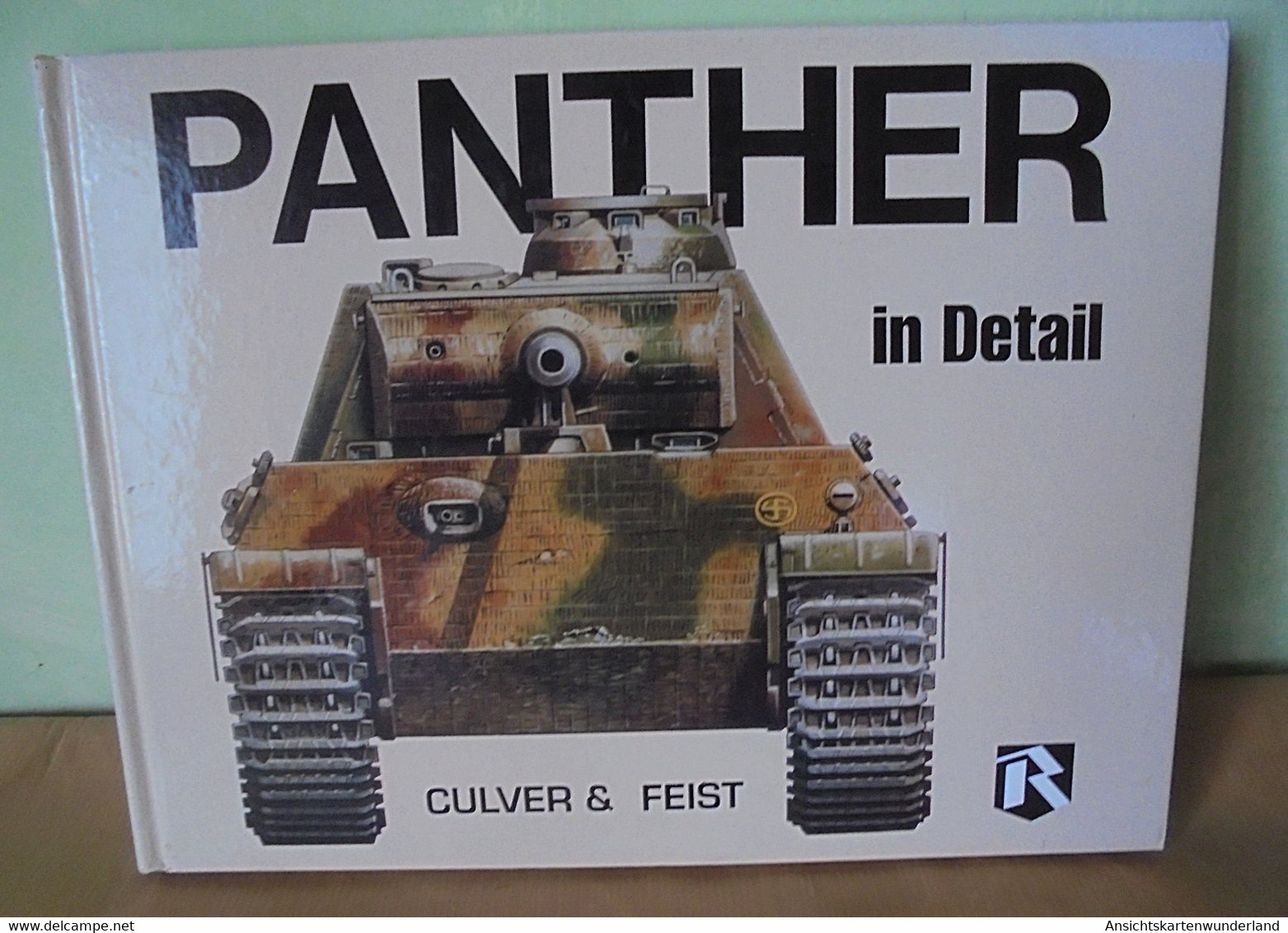 Panther In Detail - Inglese