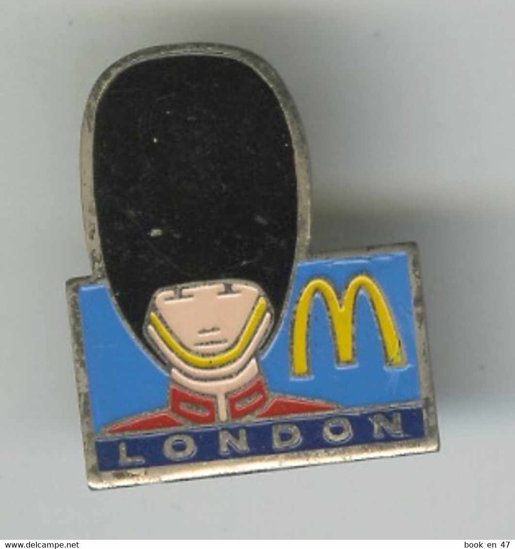 {49305} Pin's " McDonald's , London " - McDonald's