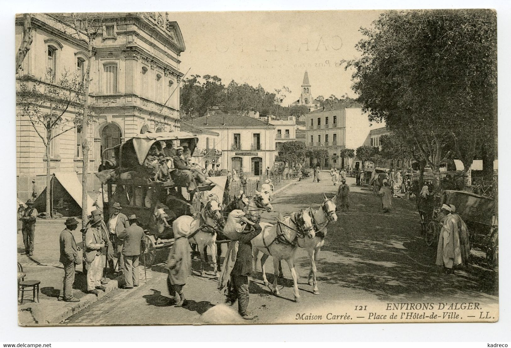 18/ CPA ALGER 121 Environ D'Alger Maison Carrée Place De L'Hôtel De Ville LL   (  Diligence Attelage ) - Algeri