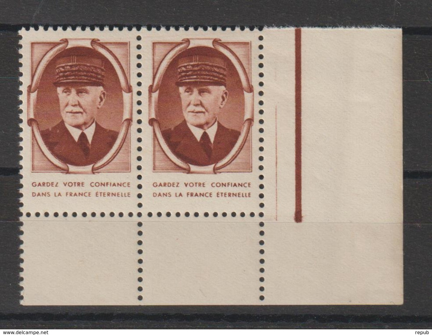 France Vignette Pétain Gardez Votre Confiance Paire Coin De Feuille ** MNH - Sonstige & Ohne Zuordnung