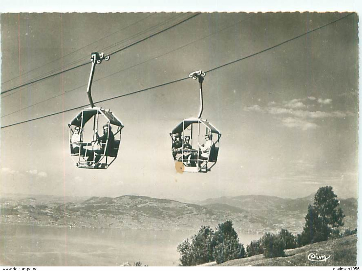 Cpsm -   Thollon - Le Téléphèrique Des Mémises Et Vue Sur La Côte Suisse      K628 - Thollon