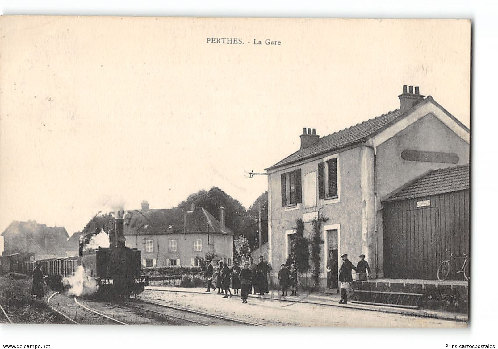 CPA 77 Perthes La Gare Et Le Train Tramway - Perthes