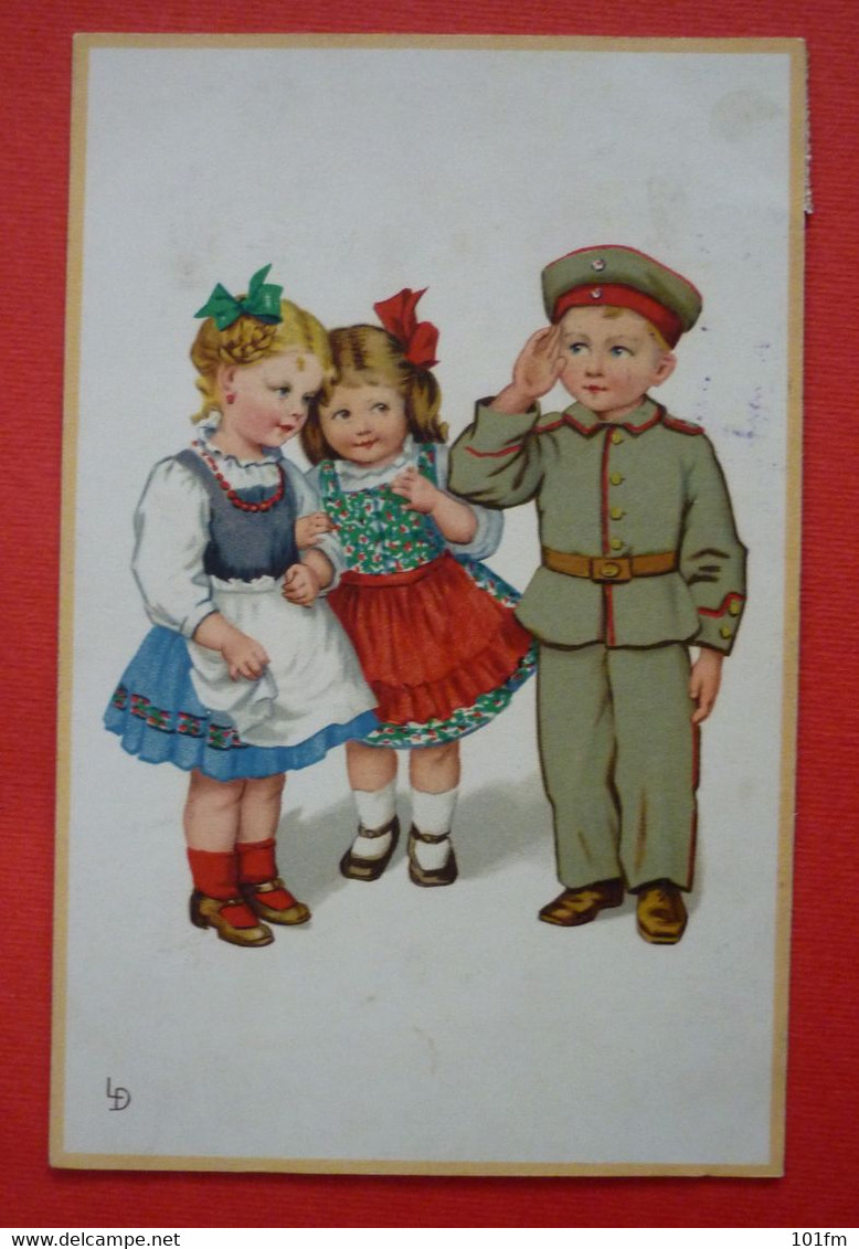 BOY IN UNIFORM AND TWO GIRLS IN FOLKLORE DRESSES, OLD POSTCARD USED 1920 - Cartoline Umoristiche