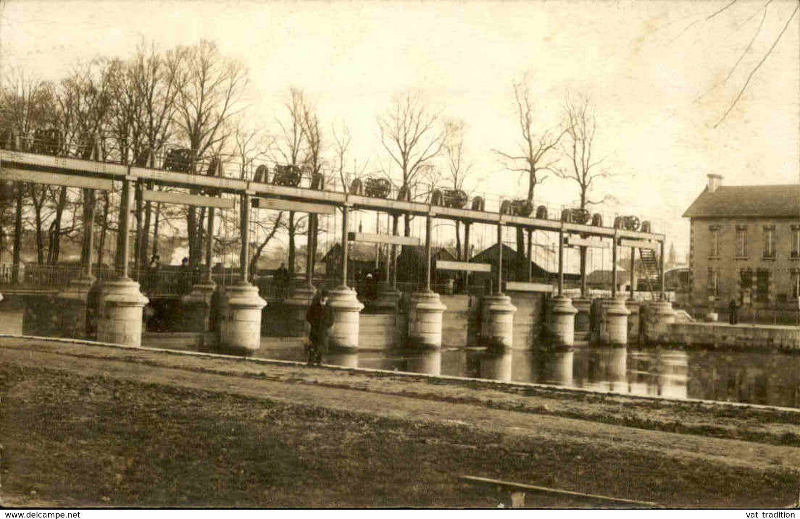 FRANCE - Carte Postale Photo  - Une Ecluse - L 78780 - Péniches