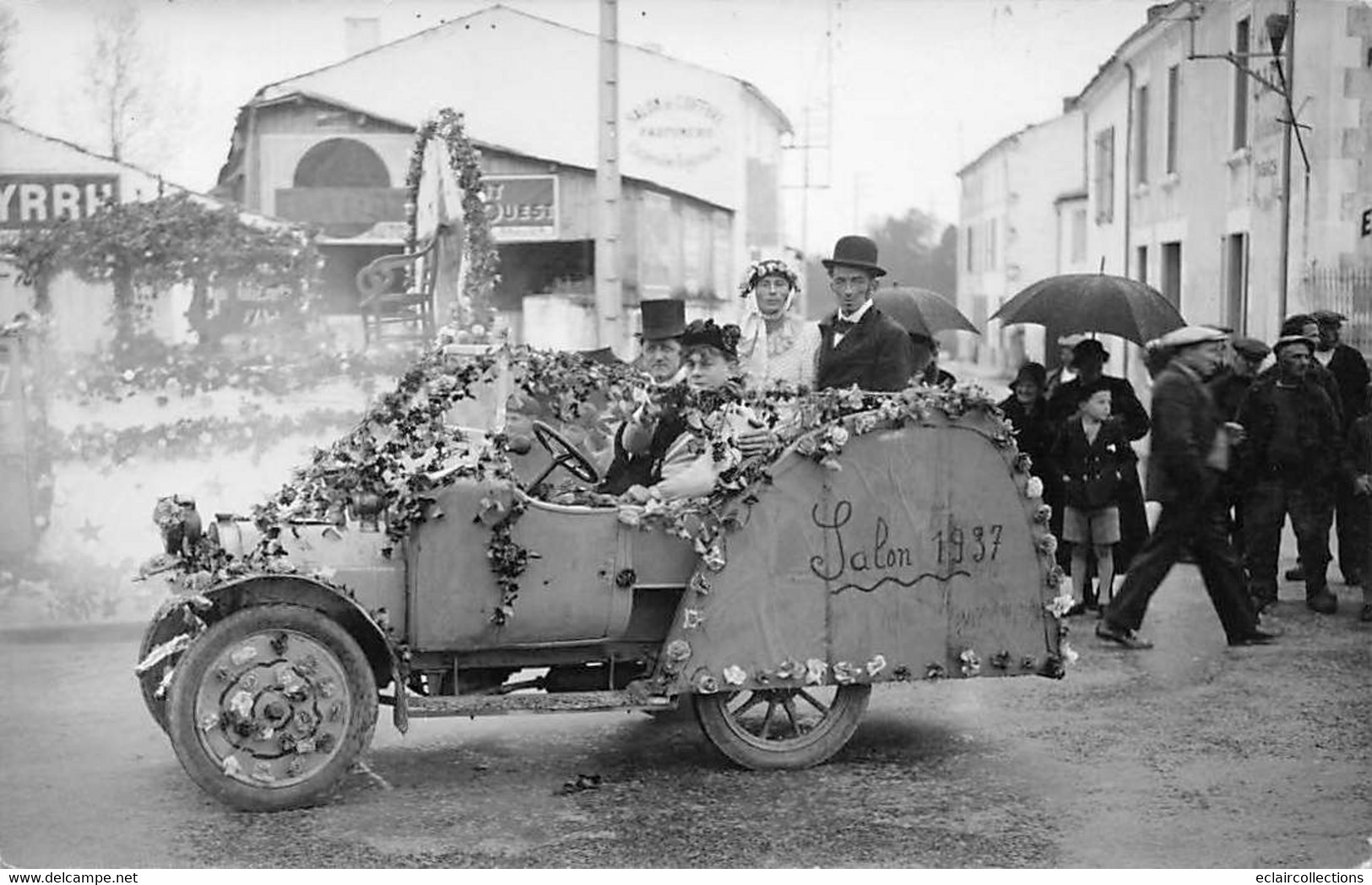 Le Gua       17    Fête Locale 1937  Un Mariage Et Voiture Fleurie   Carte Photo     (voir Scan) - Other & Unclassified