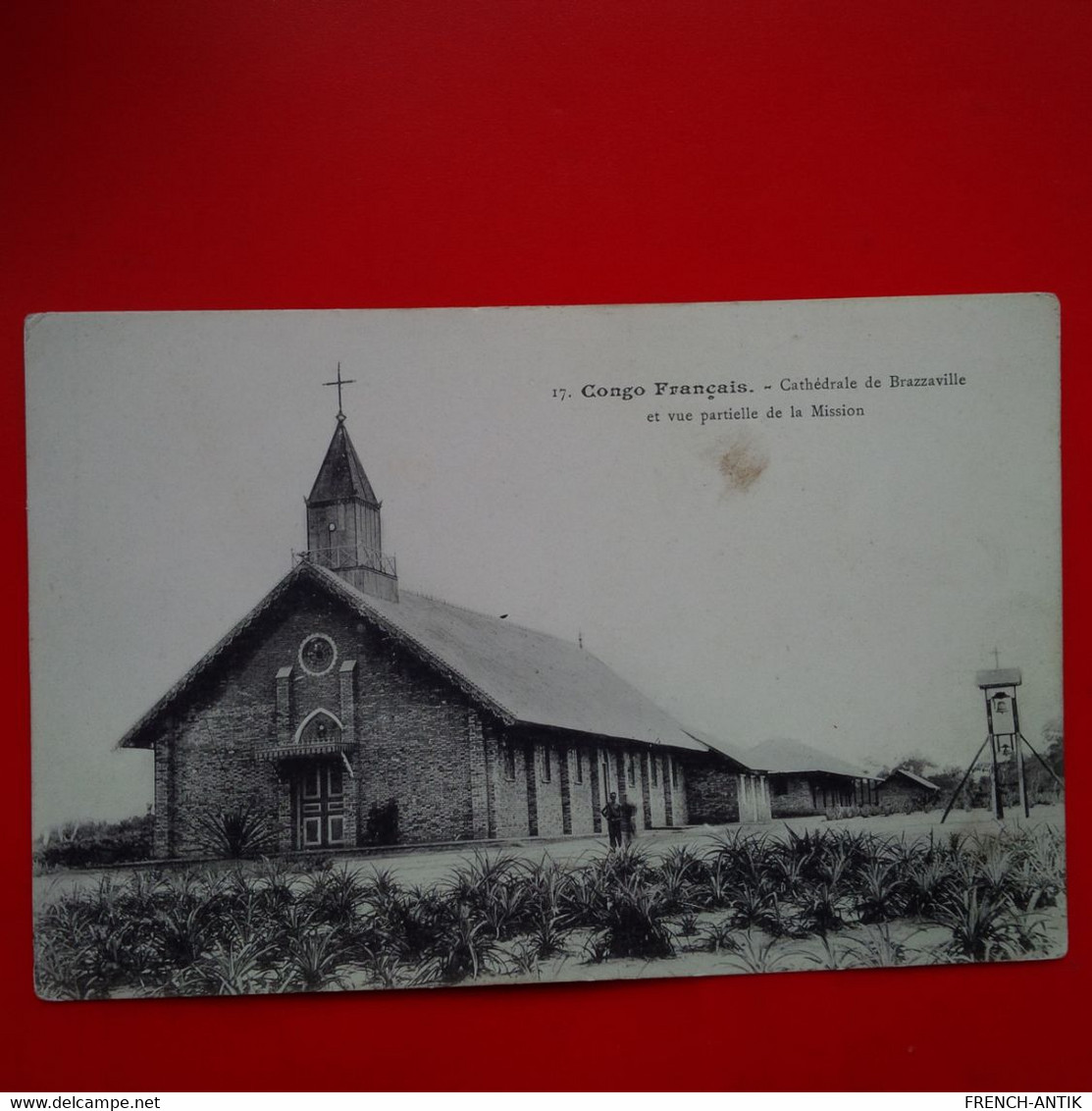 BRAZZAVILLE CATHEDRALE ET VUE PARTIELLE DE LA MISSION - Brazzaville