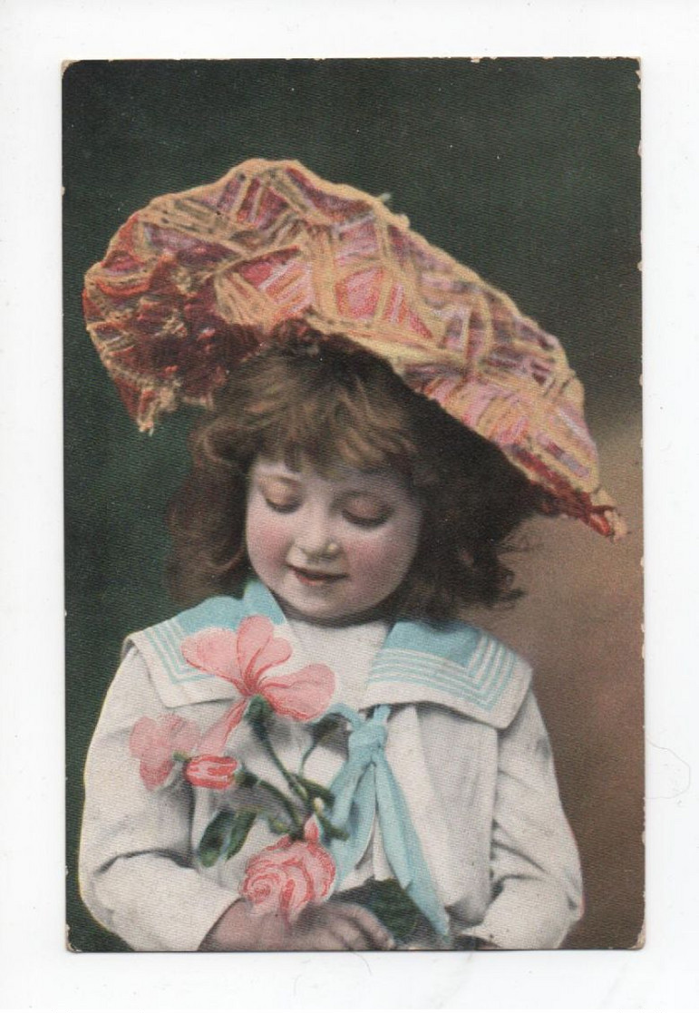 Petite  Fille  ,  Grand  Chapeau - Portraits