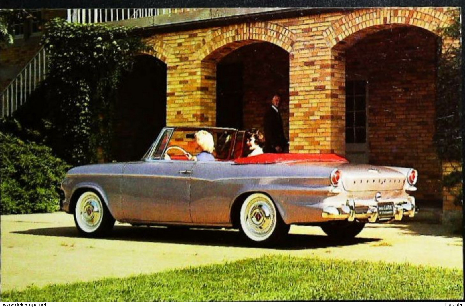 ► STUDEBAKER LARK Convertible 1962   Couple Femmes Women   - Automobile Publicity    (Litho In U.S.A.) Roadside - American Roadside