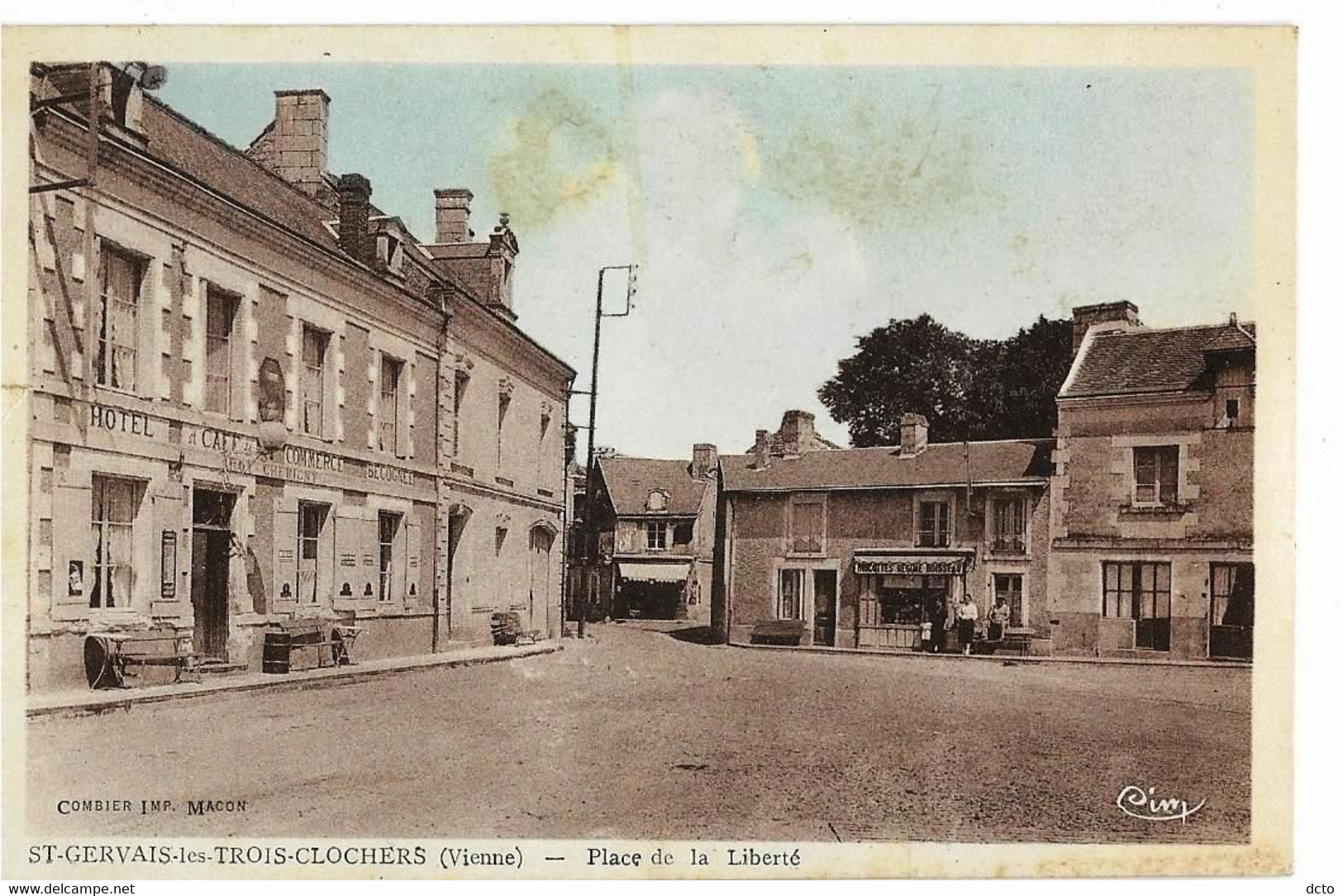 ST-GERVAIS-les-TROIS-CLOCHERS (86) Place De La Liberté Cim, Cpa Envoi 1946 - Saint Gervais Les Trois Clochers