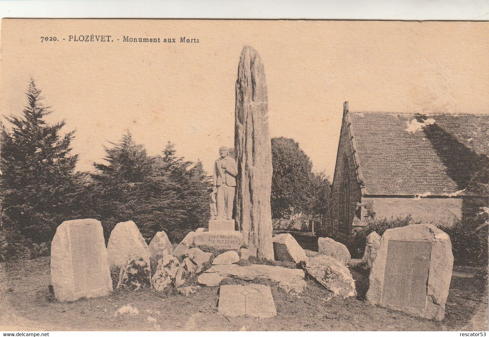 Rare Cpa Plozevet Monument Aux Morts - Plozevet