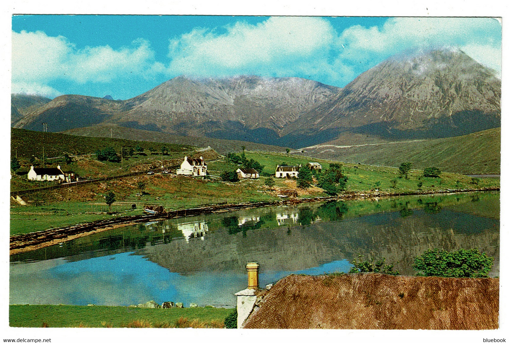 Ref 1431  -  Postcard - Cottages At Loch Ainort & The Red Hills - Isle Of Skye Scotland - Inverness-shire