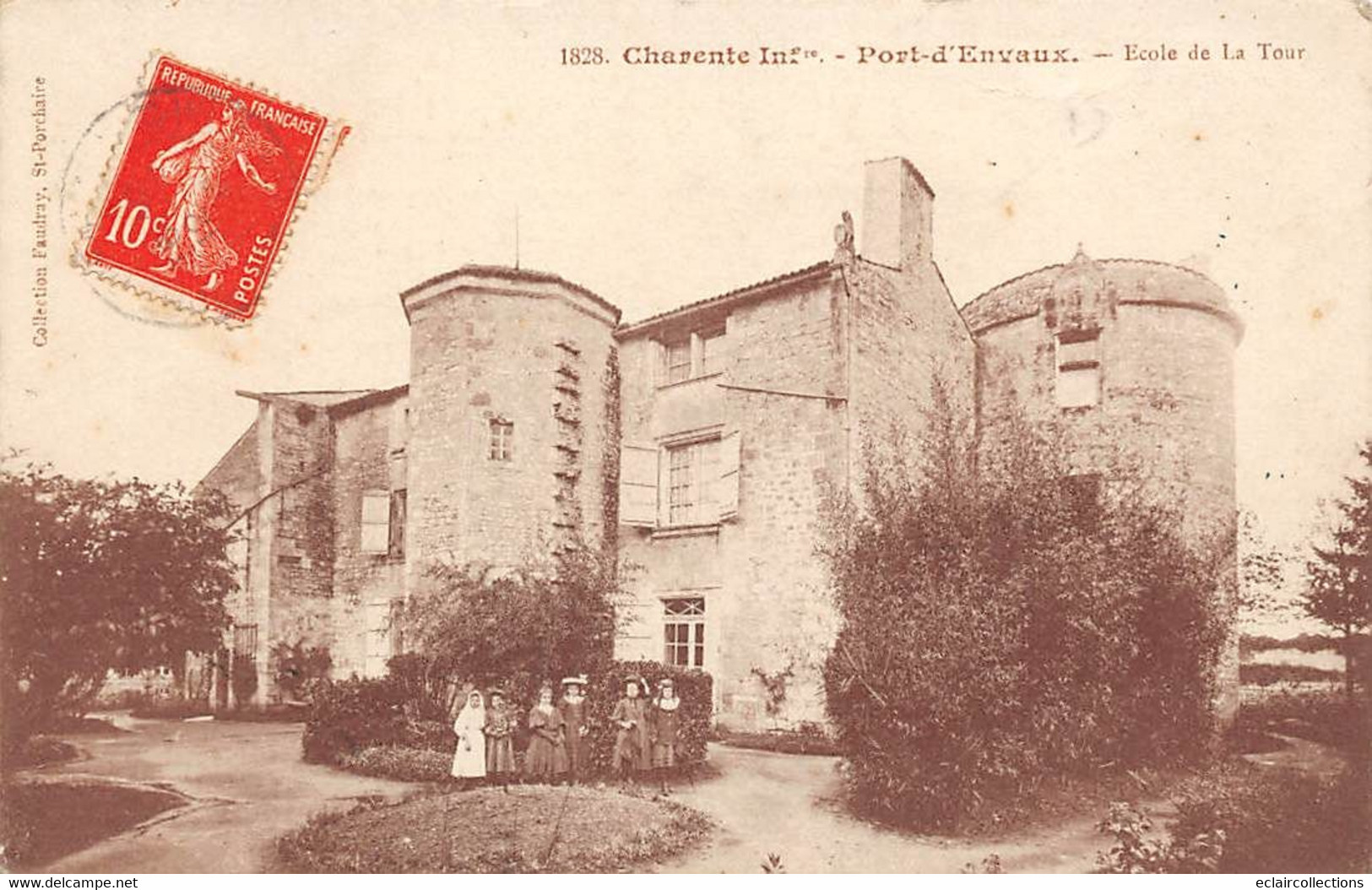 Port-d'Envaux       17       Château. Entrée De La Tour      (voir Scan) - Autres & Non Classés