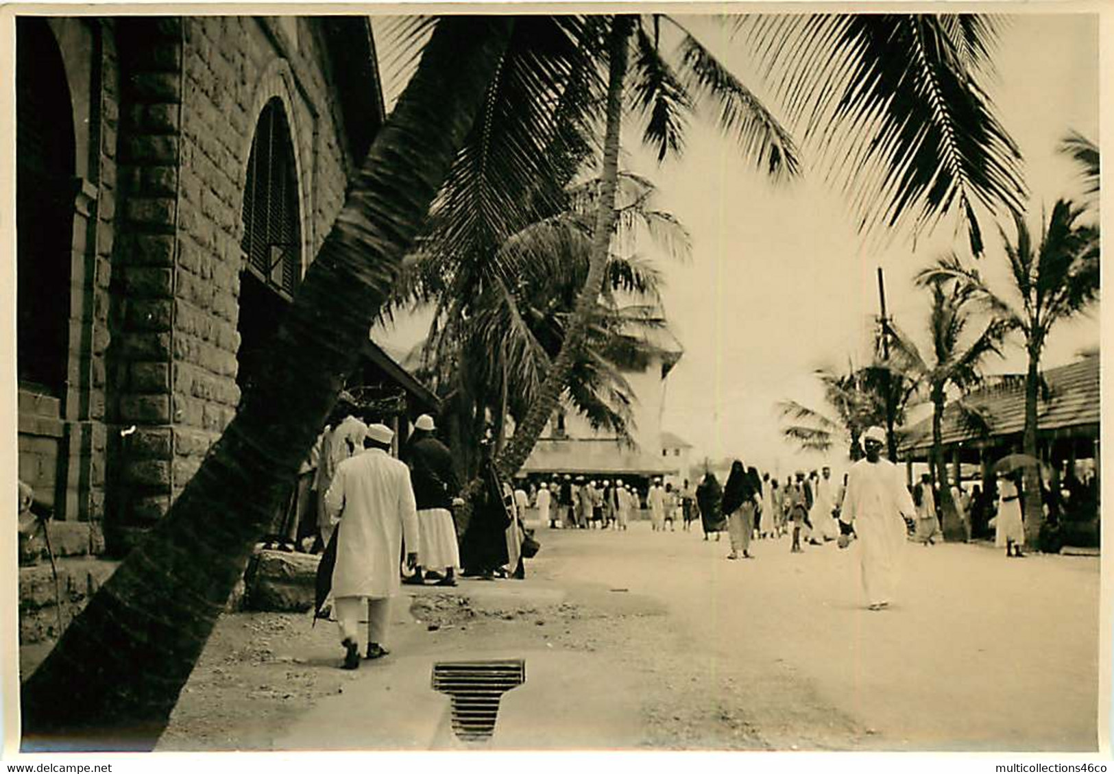 231120A - PHOTO Années 1920 - TANZANIE ZANZIBAR Une Rue Animée - Tanzanie