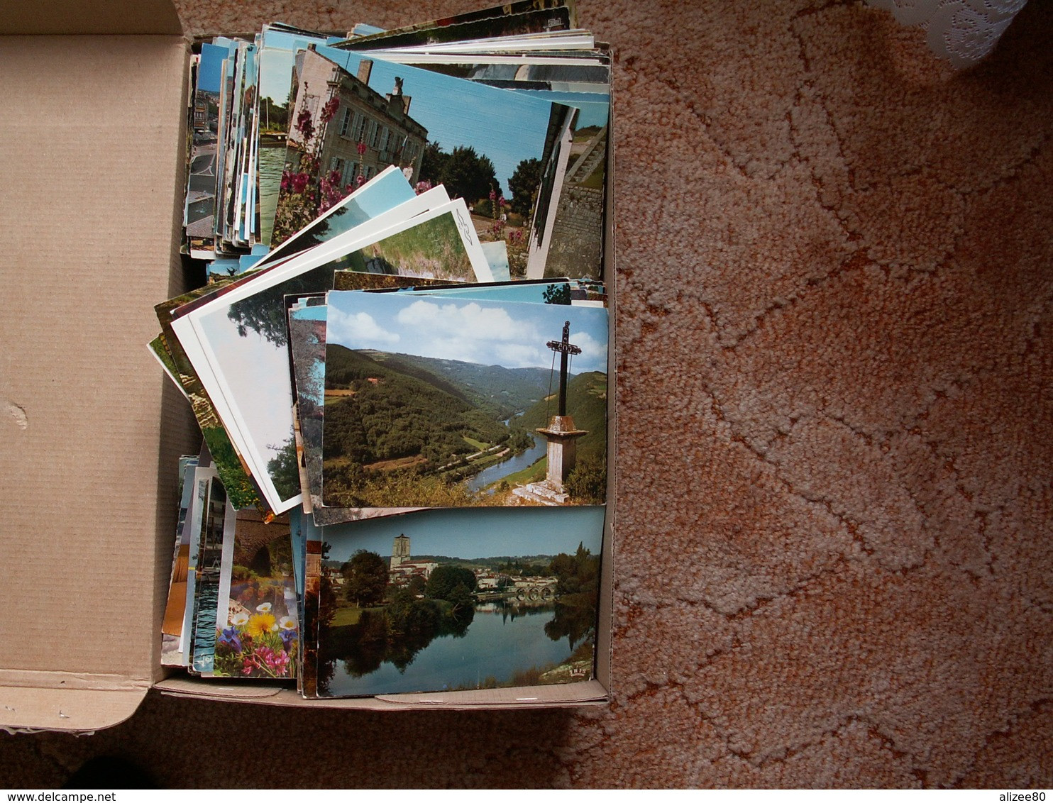GROS  LOT 500 Cartes Postales Modernes  // Toutes Différentes - état Tb -régionalisme PORT En Plus - 500 Postcards Min.