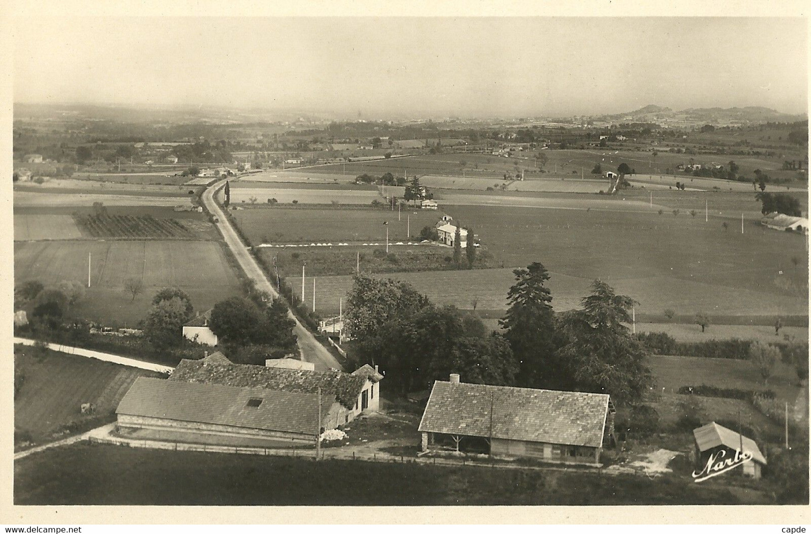 Monflanquin. - Vue Panoramique (côté Est). - Monflanquin