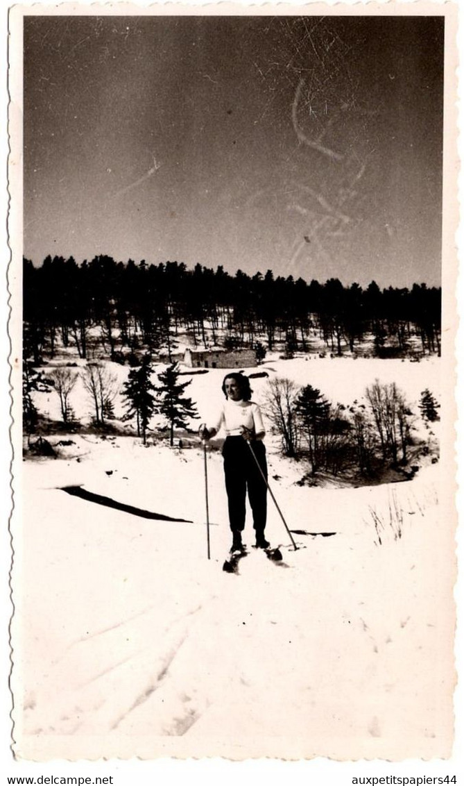 Photo Originale Portrait De Skieuse Hiver 1943/44 - Jeannette Se Prépare à L'Ascension, Le Sourire Malgré Les Boches - Guerre, Militaire