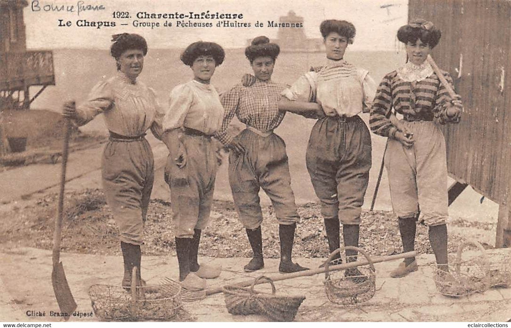 Bourcefranc-Le Chapus     17     Un Groupe De Pêcheuses D'huitres De Marennes          (voir Scan) - Andere & Zonder Classificatie