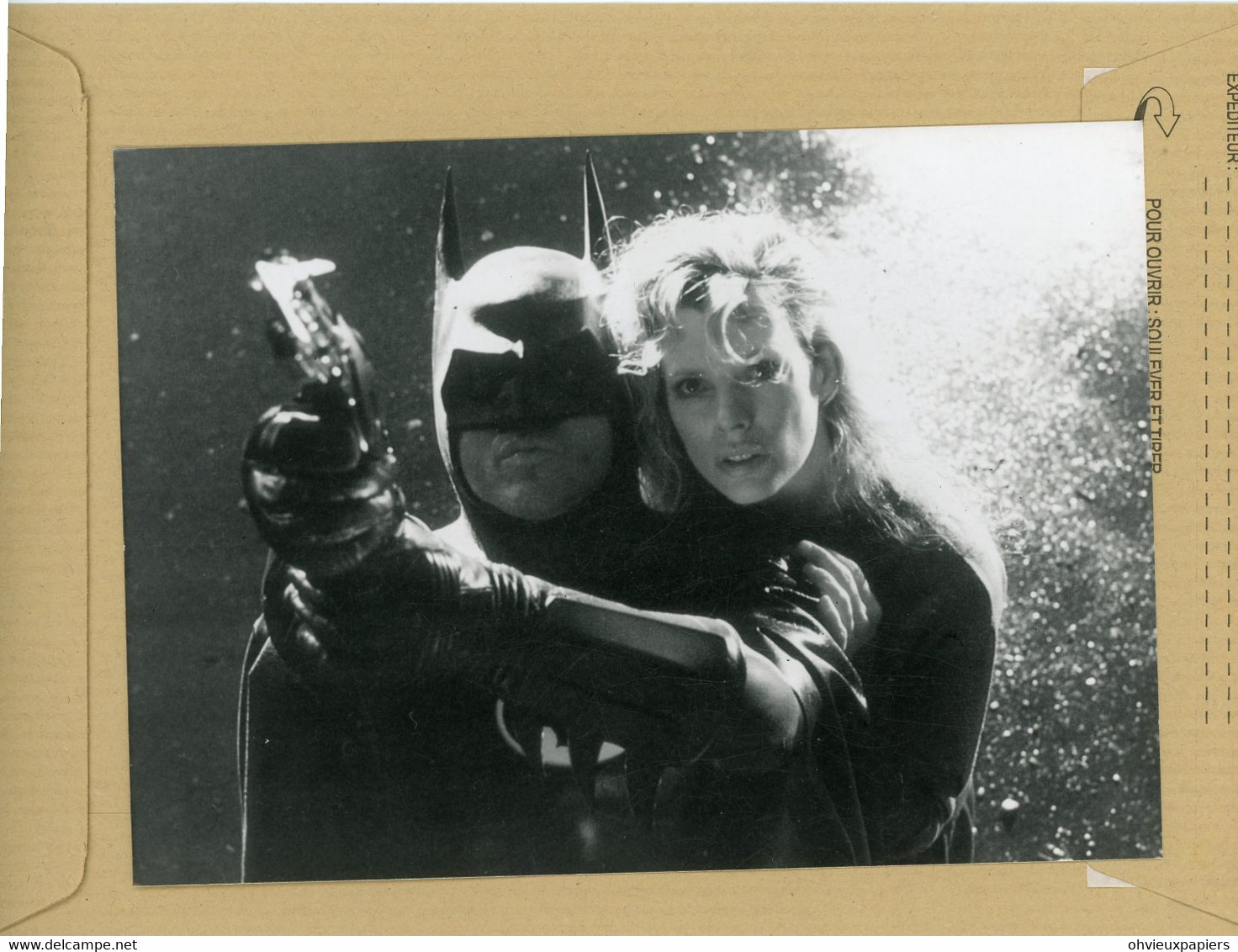 Photo Originale . Les Comédiens  KIM BASINGER  Et MICHAEL KEATON  Dans " Batman " - Beroemde Personen