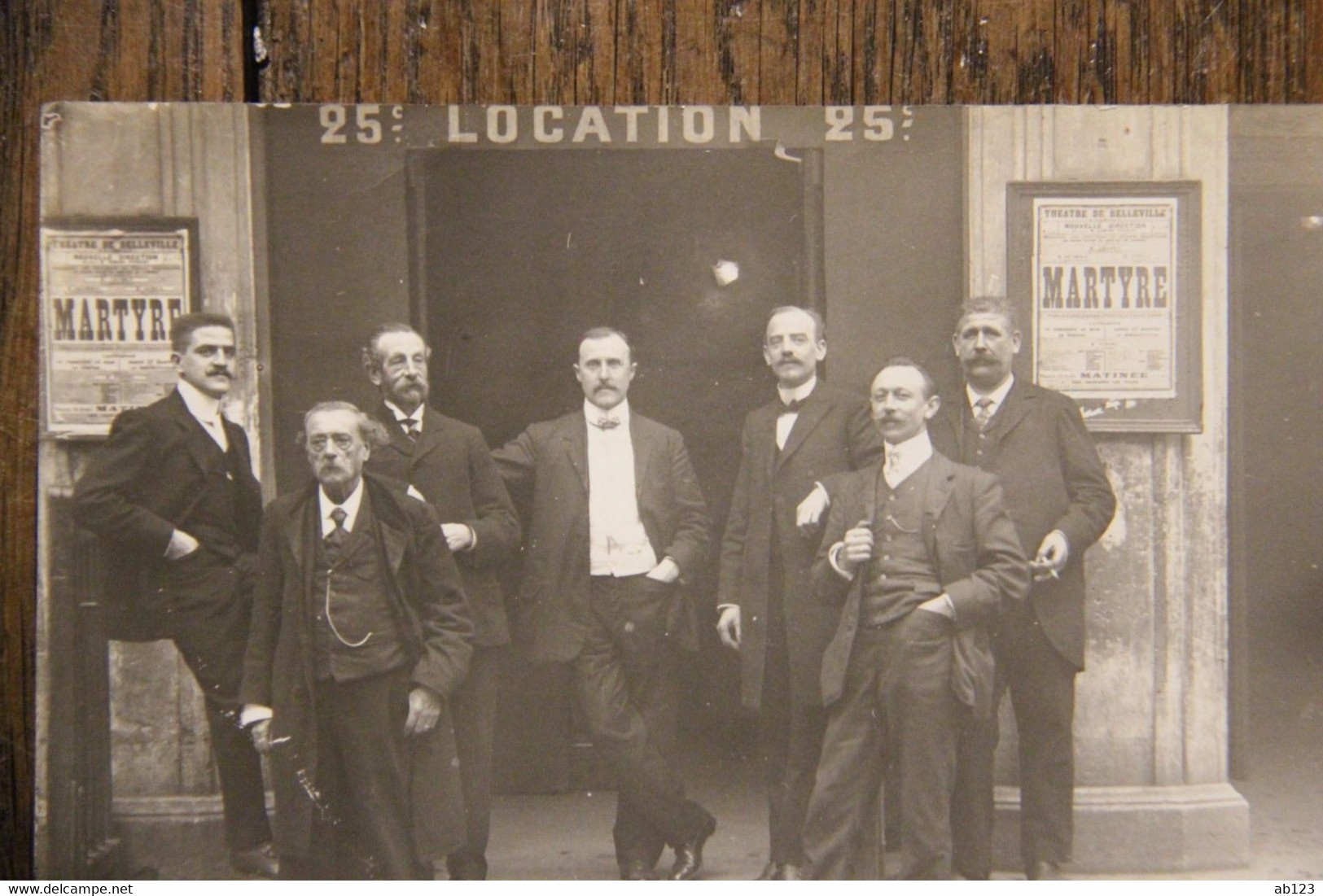 Théâtre De Belleville Paris Carte Photo Située En Haut De L'affiche, Acteur, Pièce Martyre - Fotografie