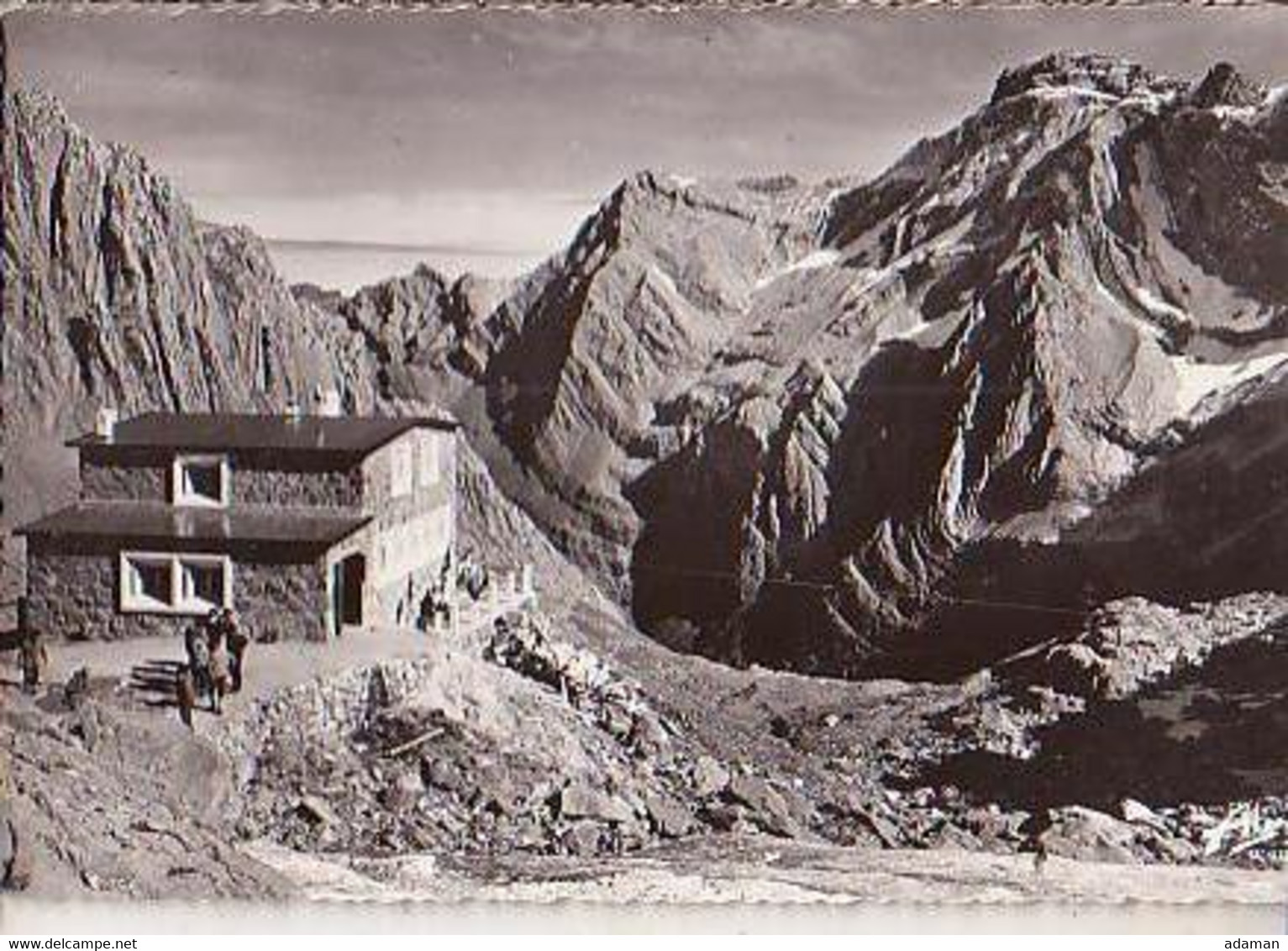 Hautes Pyrénées        H651       Le Refuge De La Brèche De Roland Et Le Marboré - Sonstige & Ohne Zuordnung