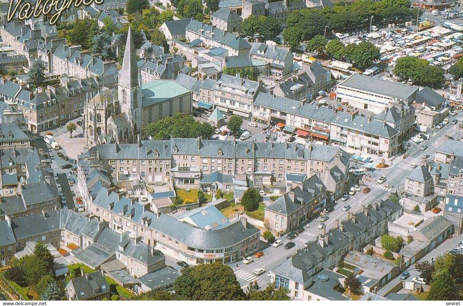 VALOGNES  - Vue Générale  -    CPM  Rare - Valognes