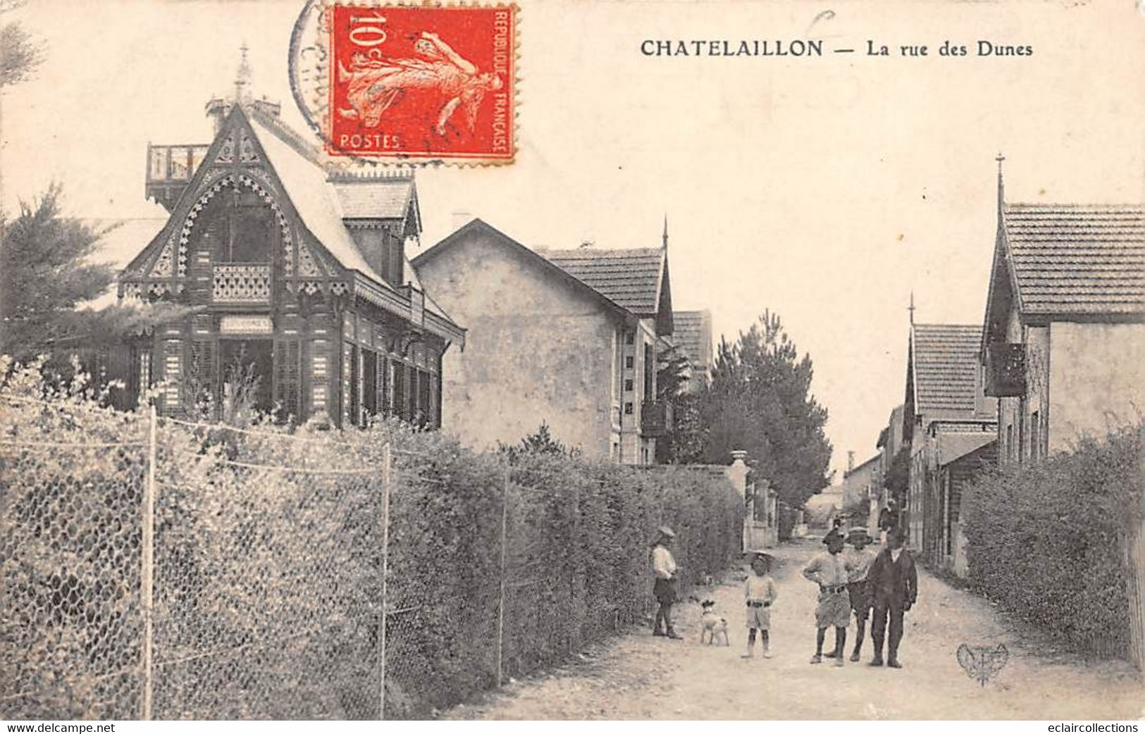 Chatelaillon         17         La Rue Des Dunes          (voir Scan) - Châtelaillon-Plage