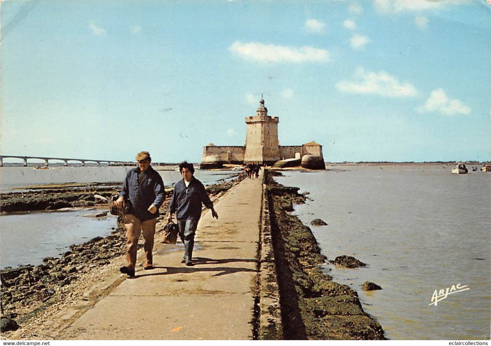 Bourcefranc-Le Chapus      17       Le Fort Louvois     10x15        (voir Scan) - Otros & Sin Clasificación