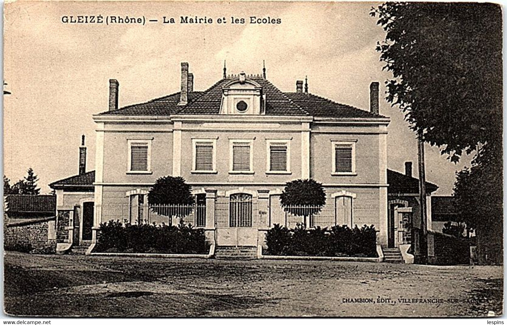 69 - GLEIZE --  La Mairie Et Les Ecoles - Gleize