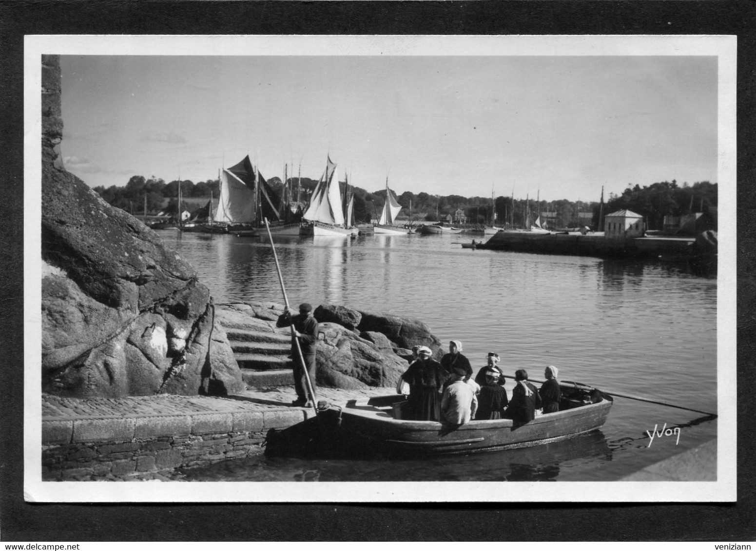 CPSM Format CPA - CONCARNEAU - Le Passeur De Lamiec, Animé - Concarneau