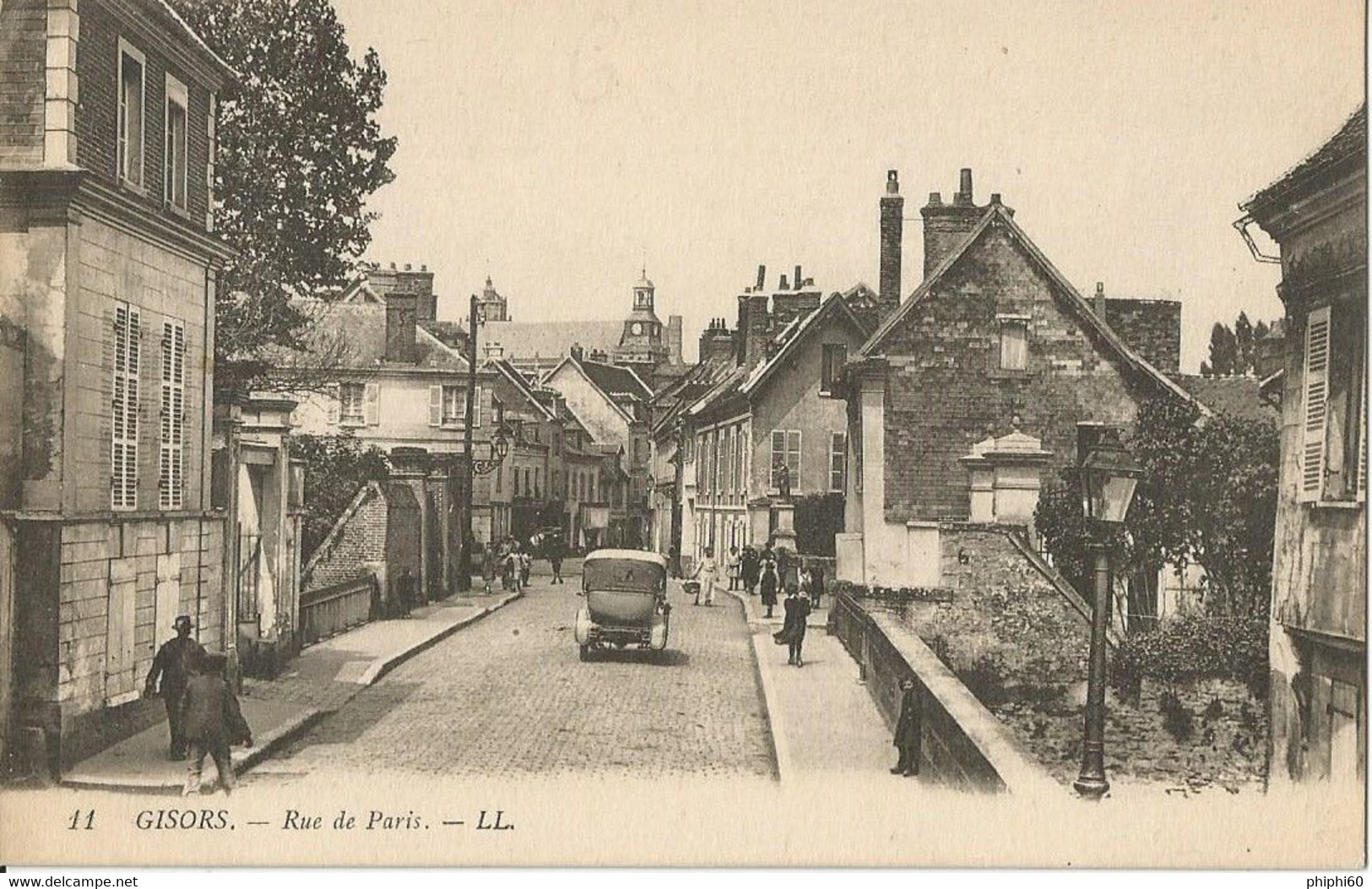 GISORS  -  27  -  Rue De Paris  ( Vieille Voiture ) - Gisors